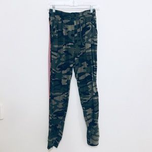 Camo Sweatpants Striped
